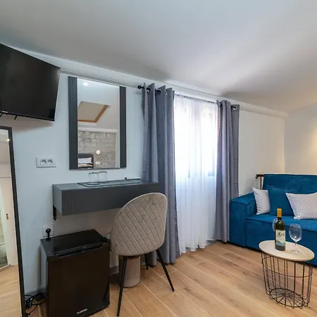Andreis Luxury Retreat Alojamento de Acomodação e Pequeno-almoço Trogir