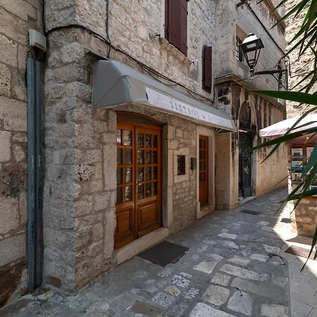 Alojamento de Acomodação e Pequeno-almoço Andreis Luxury Retreat Trogir