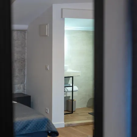 Alojamento de Acomodação e Pequeno-almoço Andreis Luxury Retreat 3*