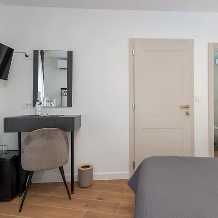 Andreis Luxury Retreat Couette-café