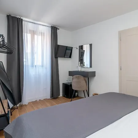 Andreis Luxury Retreat Nocleg ze śniadaniem